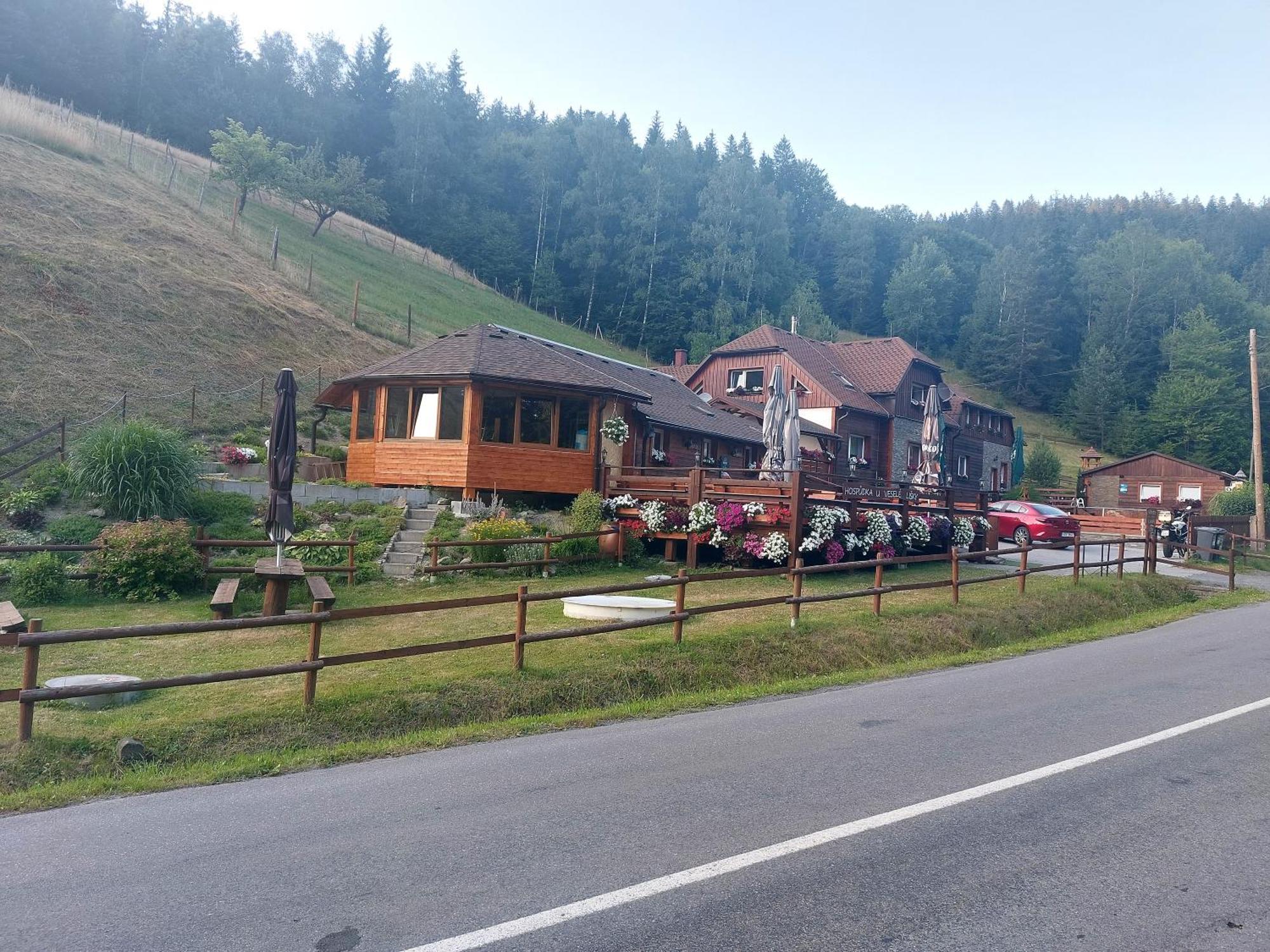 Hutisko 維塞勒利斯奇旅馆酒店 外观 照片